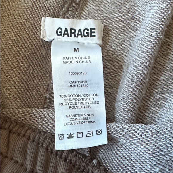 Garage - Picture 5 of 7